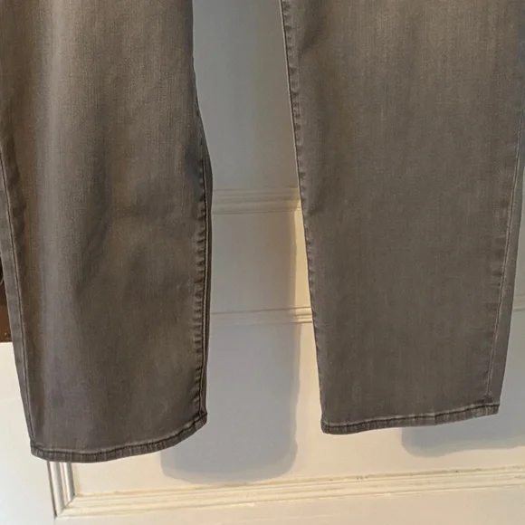 Chico's Light Gray Ankle Jeans - Picture 5 of 7